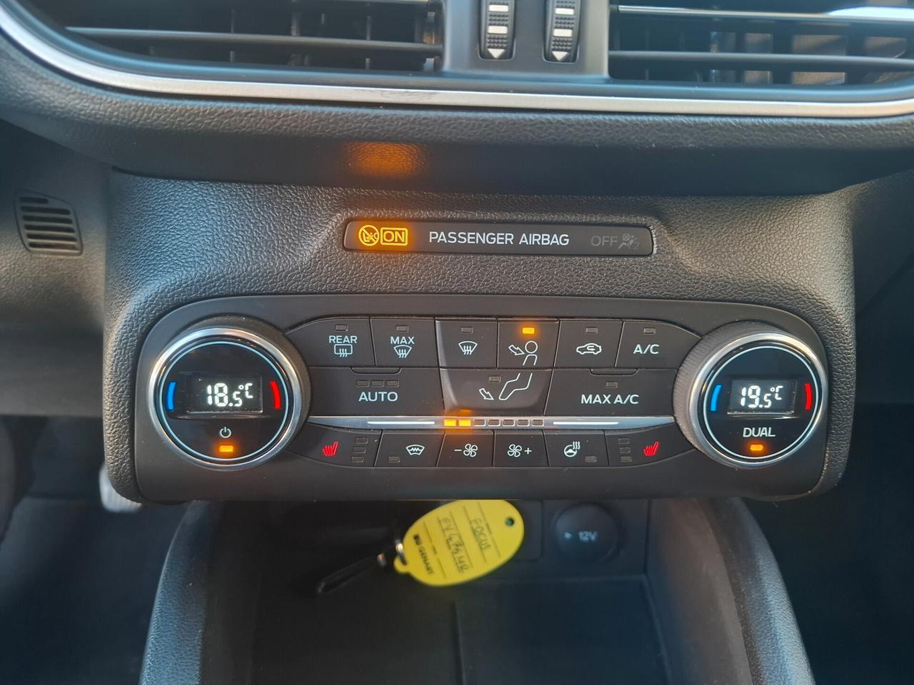 Ford Focus 1.5 TDCI 120 CV 5p. TITANIUM FULL LED