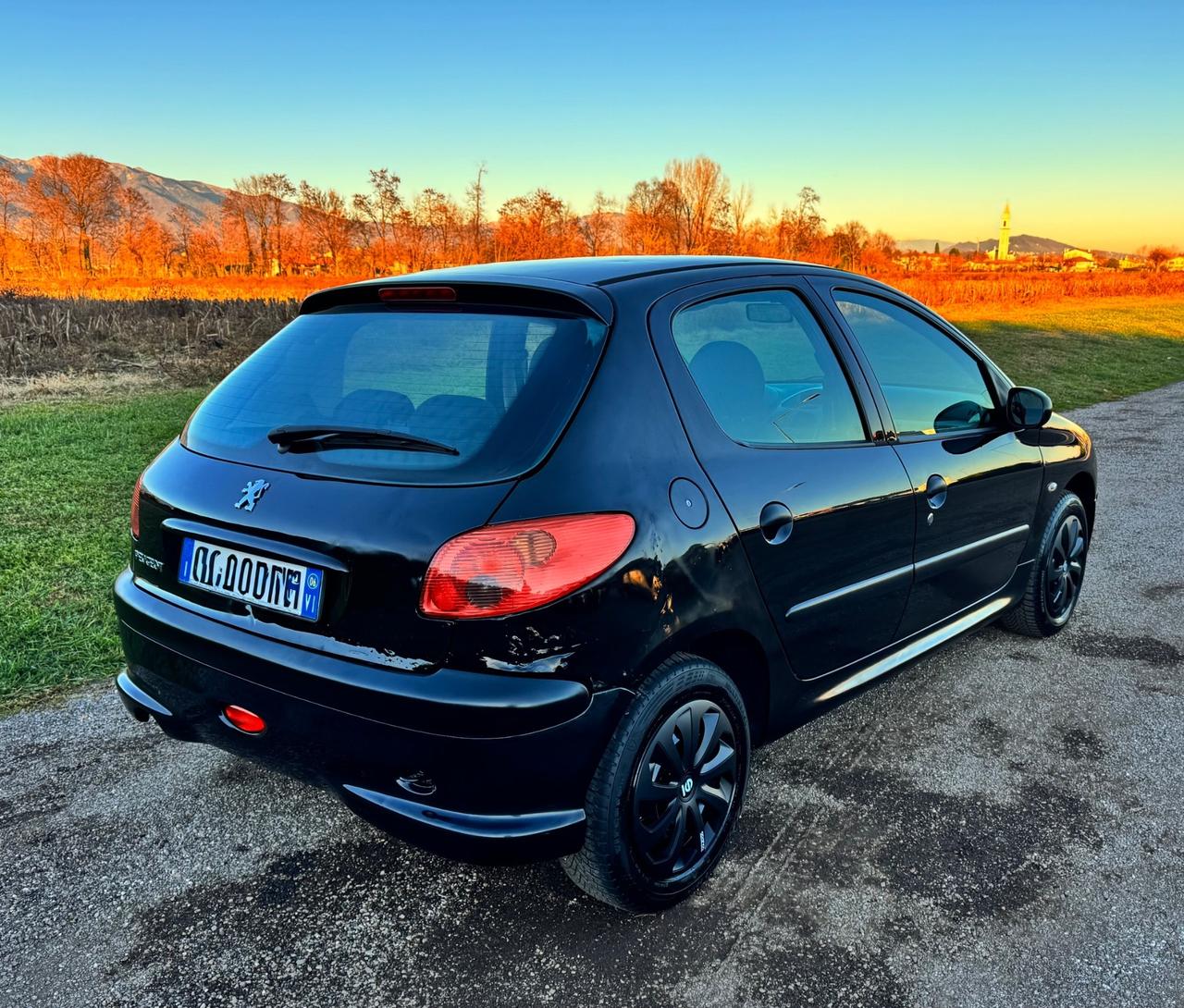 PEUGEOT 206 1.4 HDI DIESEL 5 PORTE NEOPATENTATi