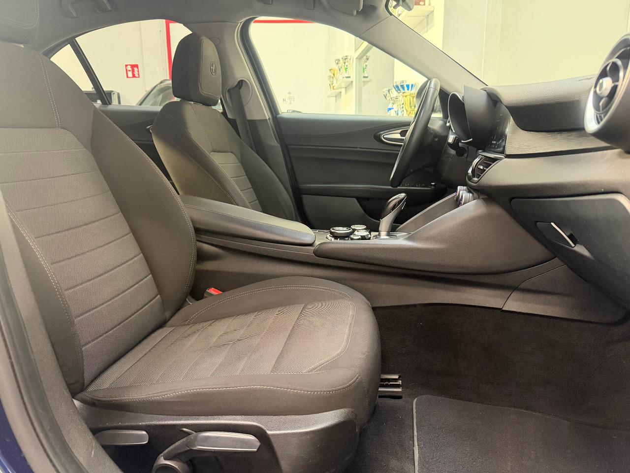 Alfa Romeo Giulia 2.2 Turbodiesel 150 CV AT8 Business