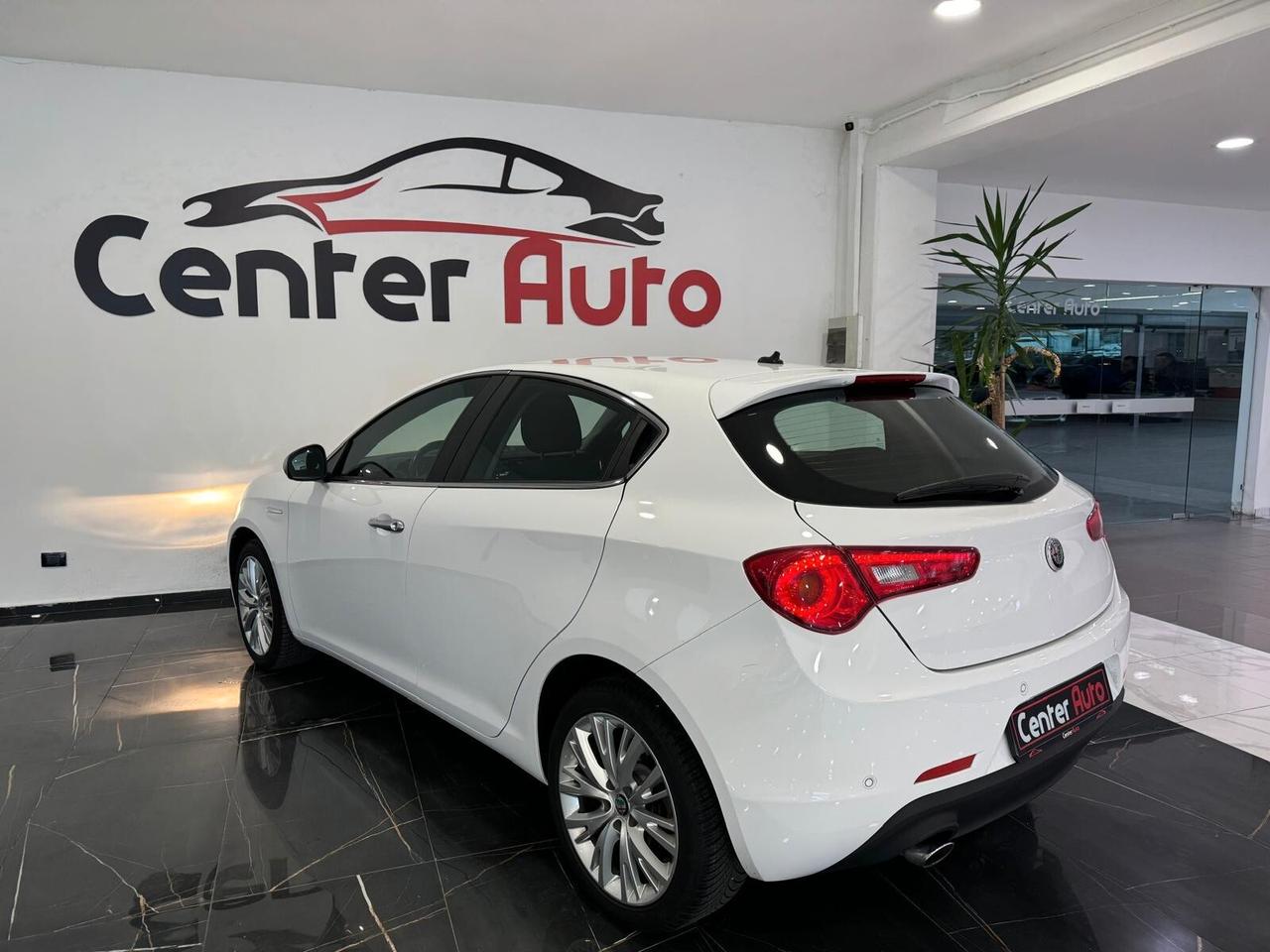 Alfa Romeo Giulietta 1.6 JTDm-2 120 CV Distinctive