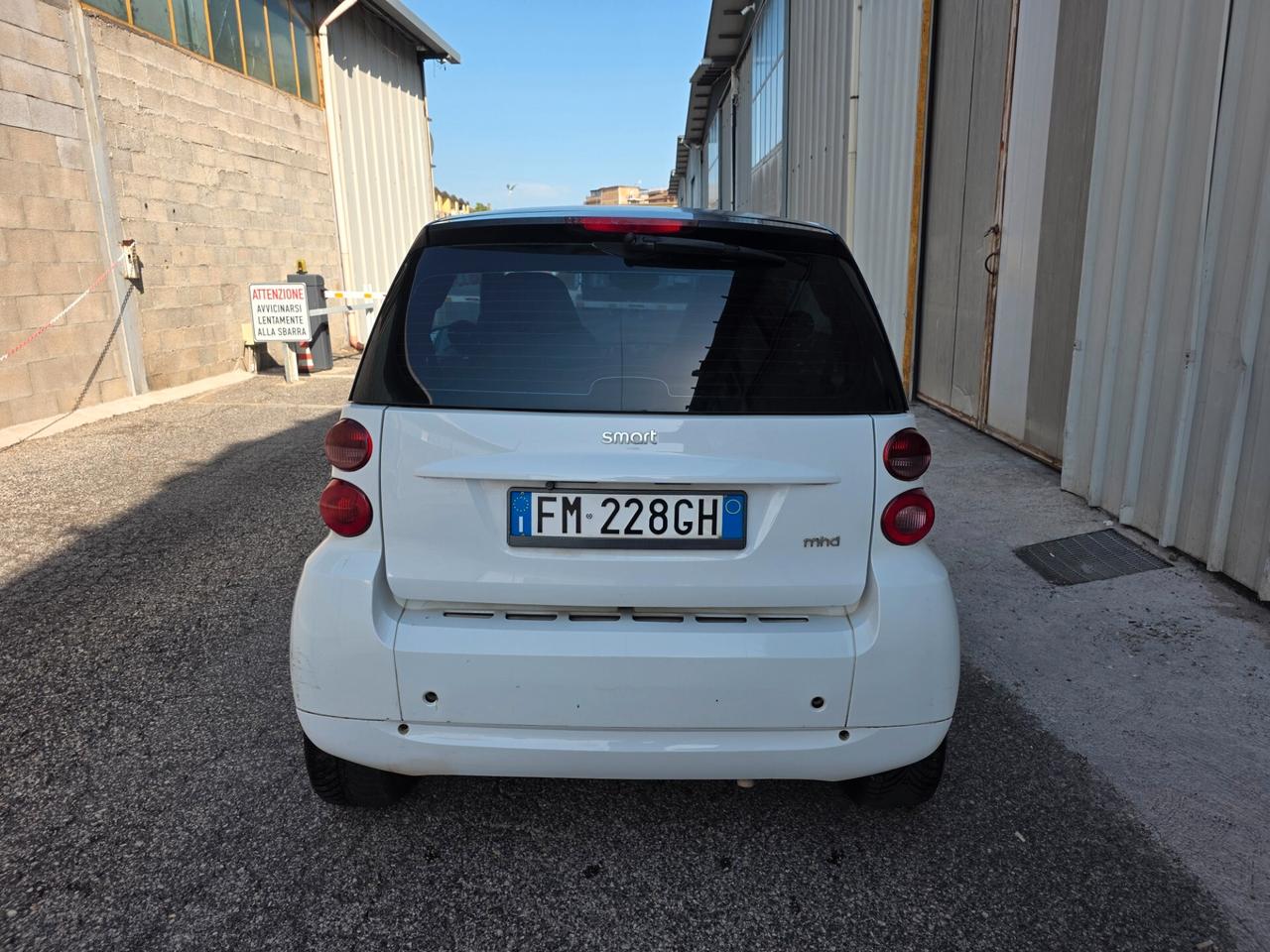 Smart ForTwo 1000 52 kW MHD coupé pure