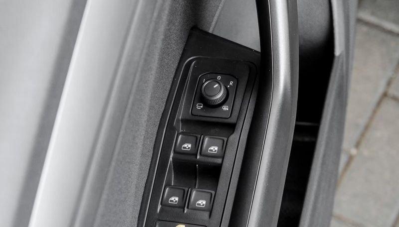 Volkswagen T-Roc 1.5 TSI ACT Life Full Led Navi App connect