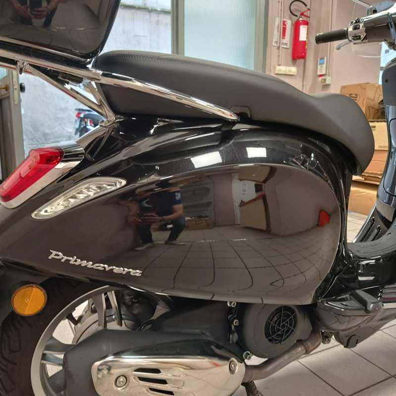 Vespa Primavera 150 - 2025