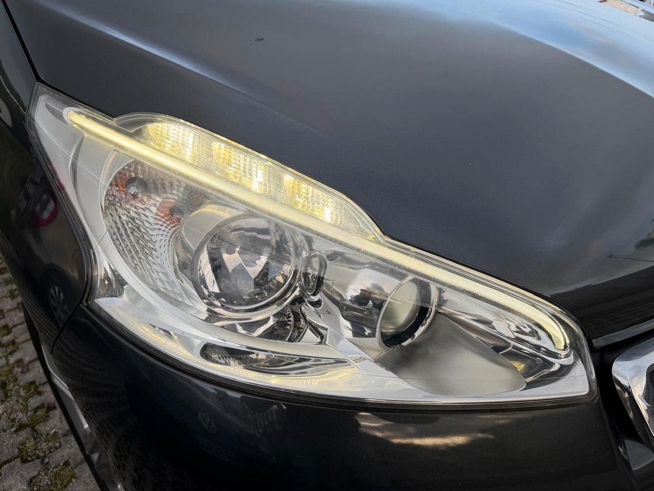 Peugeot 208 1.2 VTi 82 CV 5 porte Allure-03/2014