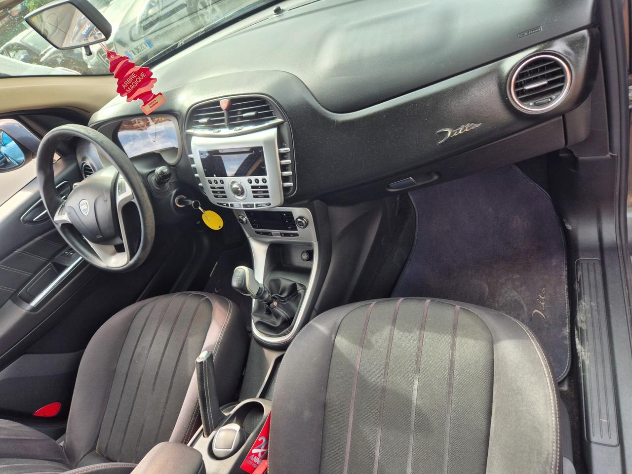 Lancia Delta 1.6 MJT DPF Platino