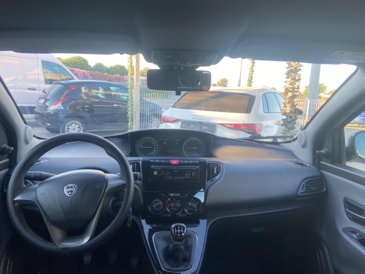 Lancia Ypsilon 1.2 69CV GPL/BENZ 2016 GARANZIA12