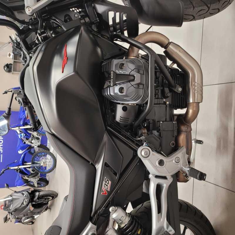 Moto Guzzi V85 Strada - 2025