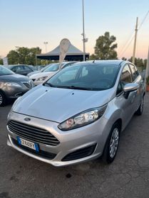 Ford Fiesta 1.4 5 porte Bz.- GPL Black & White Edition