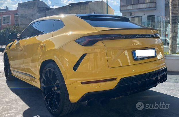 LAMBORGHINI Urus 4.0 V8 650 CV Uff Italy #SuvSport