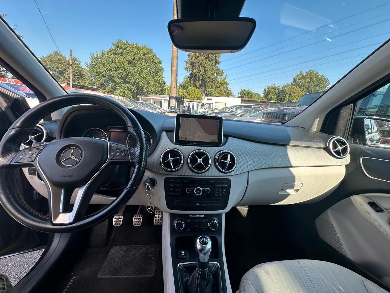 Mercedes-benz B 200 CDI BlueEFFICIENCY Premium