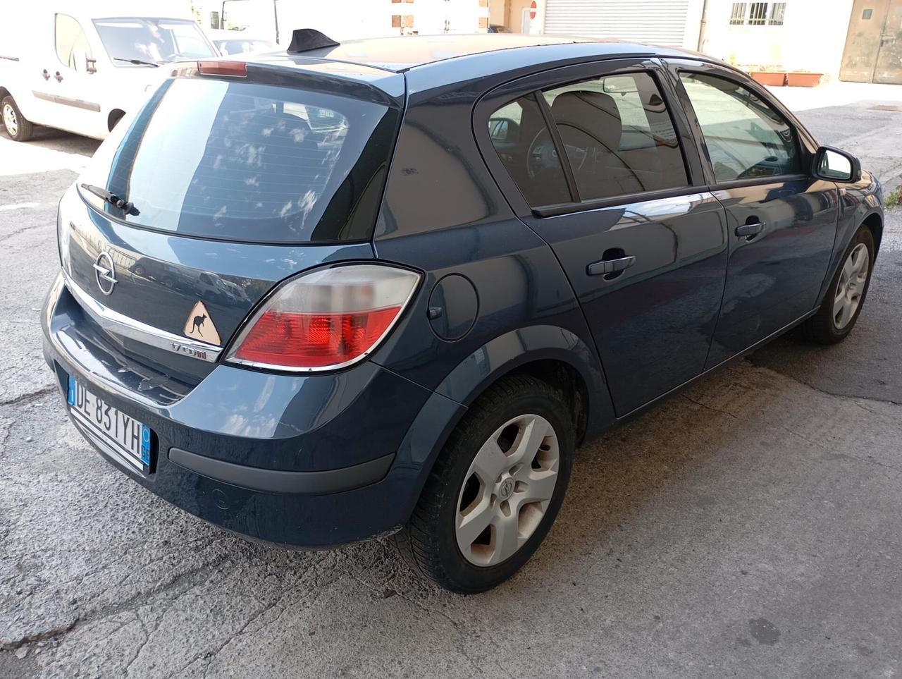 Opel Astra 1.7 CDTI 101CV 5 porte Cosmo