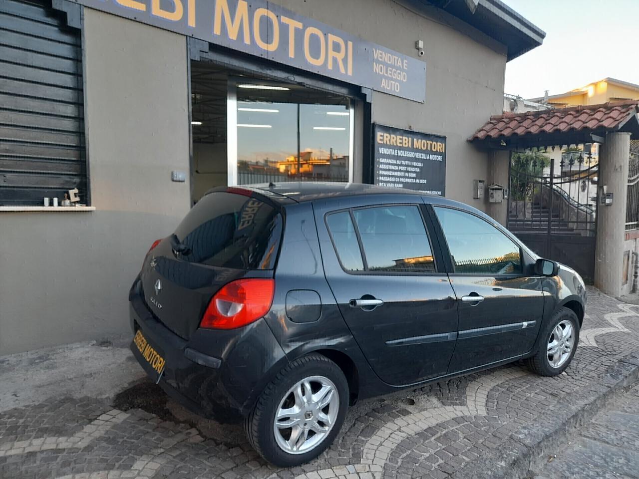 Renault Clio Storia 1.2 5 porte Dynamique