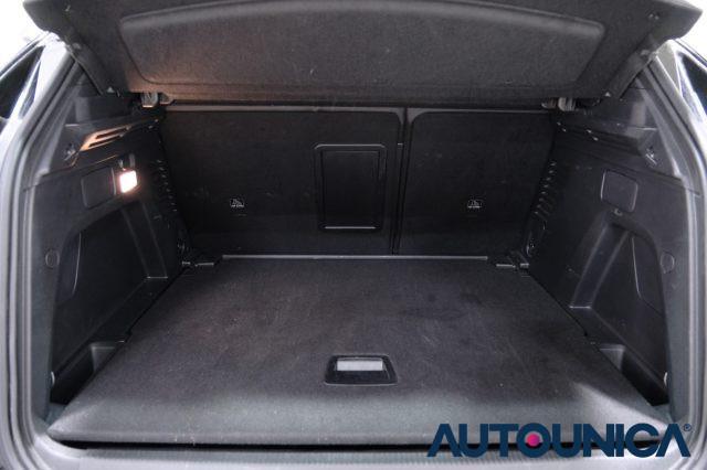 PEUGEOT 3008 PURETECH TURBO 130 S&S ALLURE PACK FARI LED