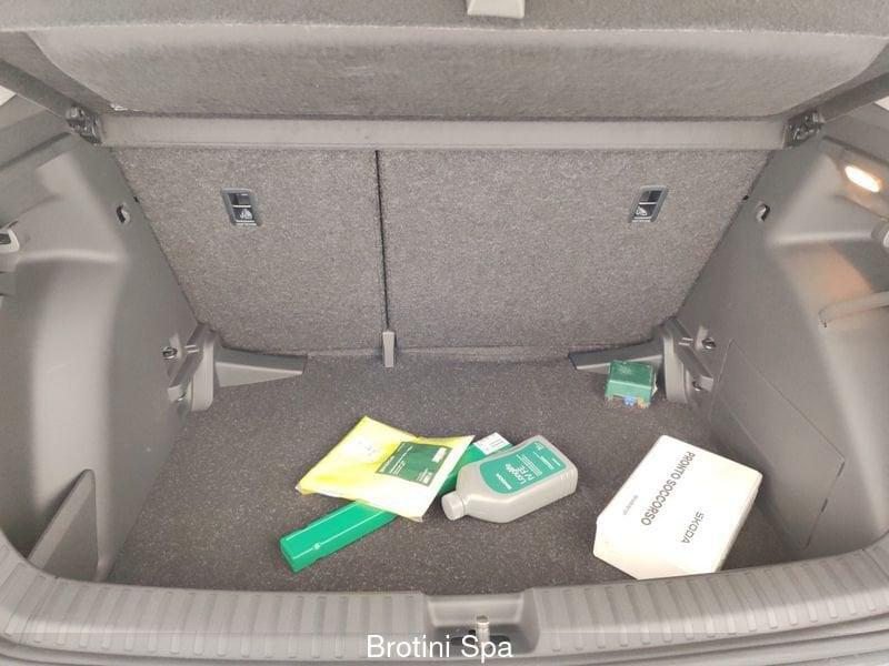 Skoda Fabia Fabia 1.0 MPI 80 CV Young Edition