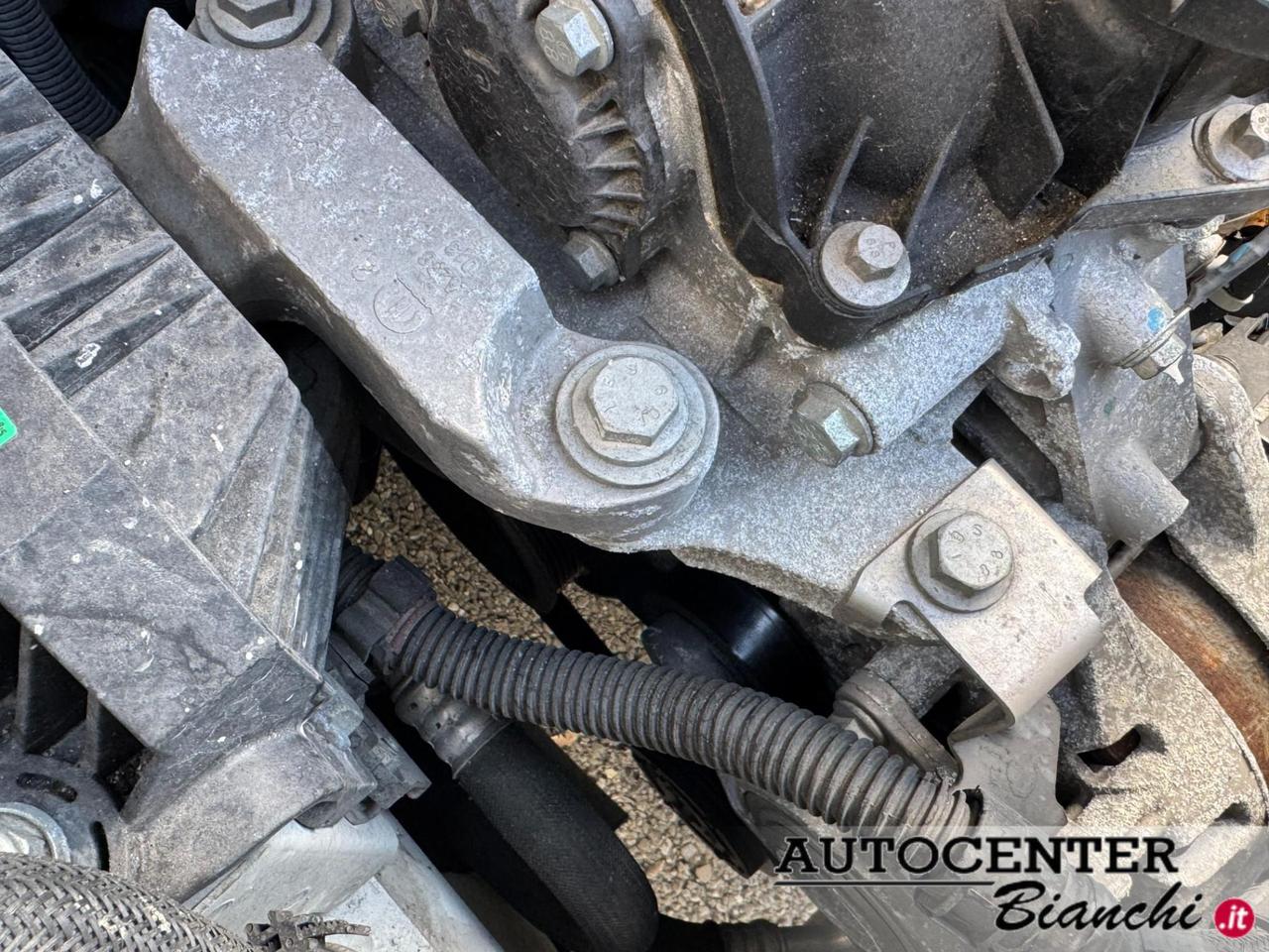 Lancia Ypsilon 5 Porte Ypsilon 1.0 firefly hybrid Gold s&s 70cv