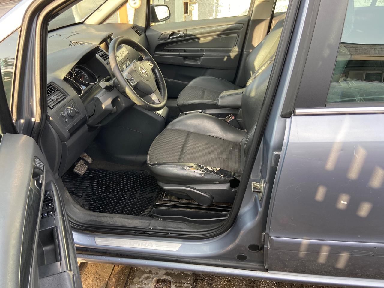 Opel Zafira 1.9 CDTI 101CV Club automatica