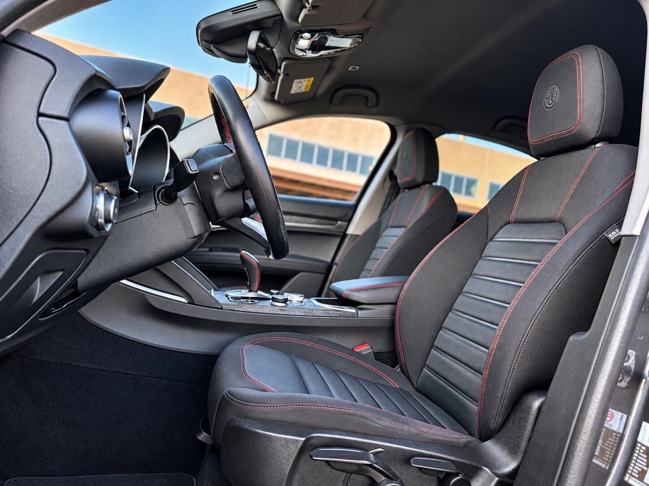 Alfa Romeo Stelvio 2.2 Turbodiesel 160 CV AT8 RWD ROSSO EDIZIONE