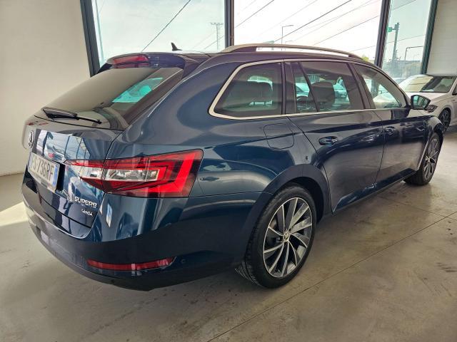 Skoda Superb Superb Wagon 2.0 tdi Laurin 4x4