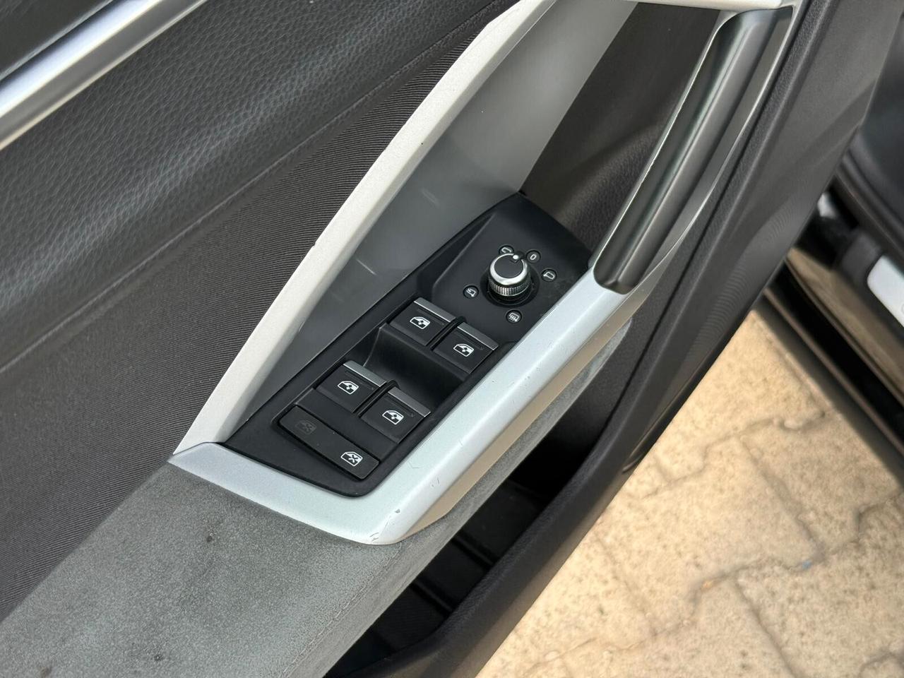 Audi Q3 40 TDI 190cv quattro S tronic line edition Nero Mhytos