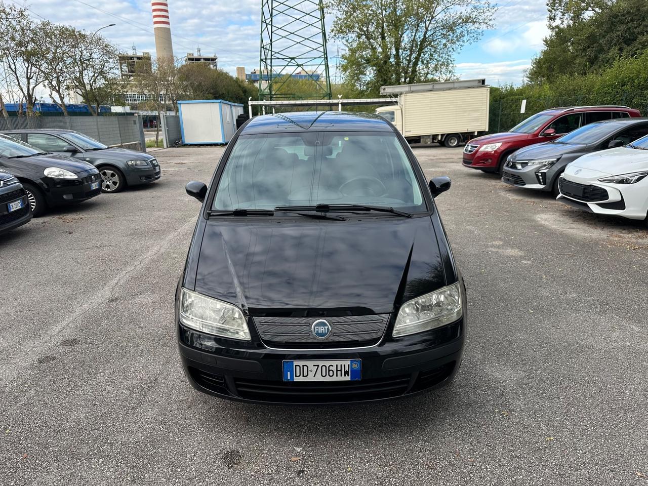 Fiat Idea 1.2 16V BlackLabel - 99.000km Neopatentati