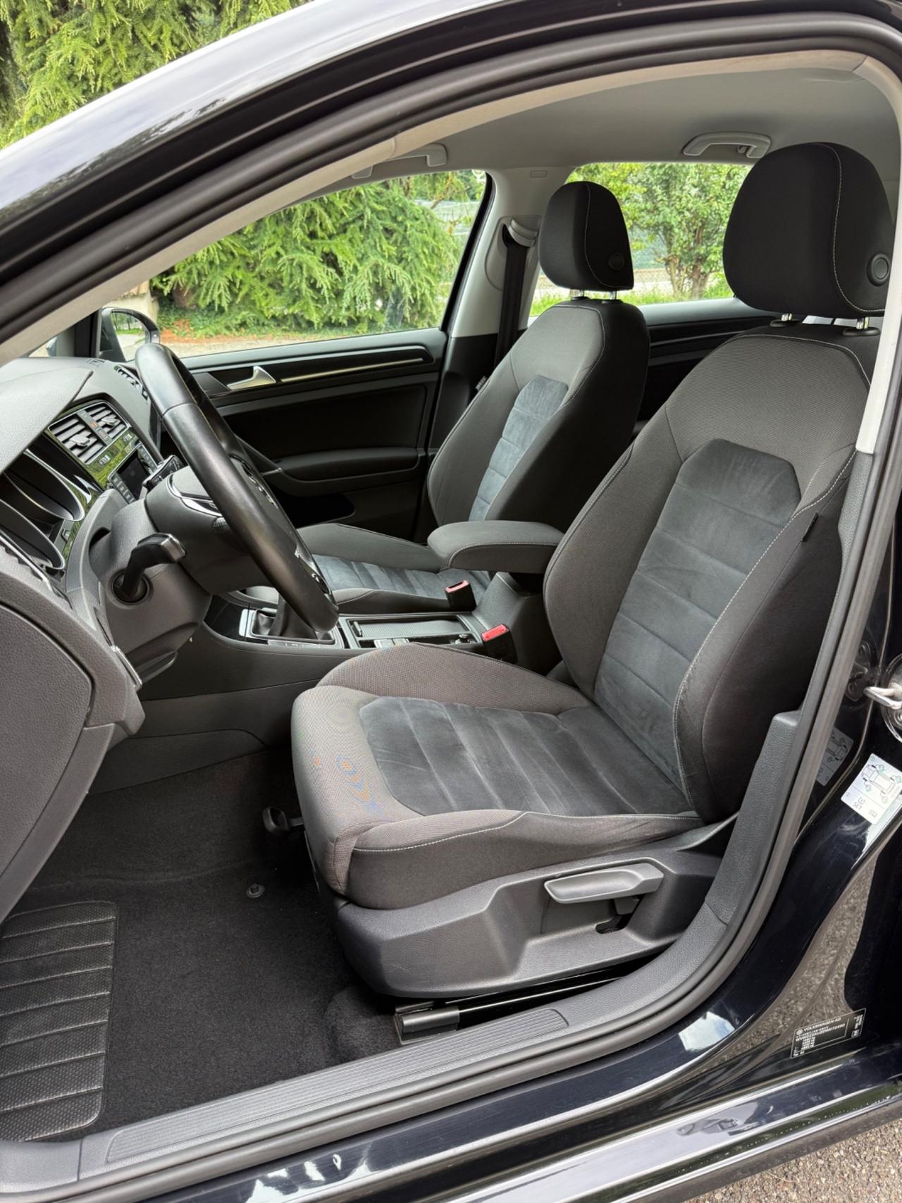 Volkswagen Golf 2.0 TDI 5p. Highline BlueMotion Technology