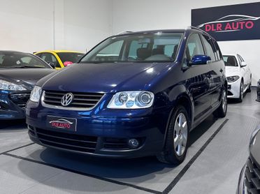 Volkswagen Touran 2.0 16V TDI Highline