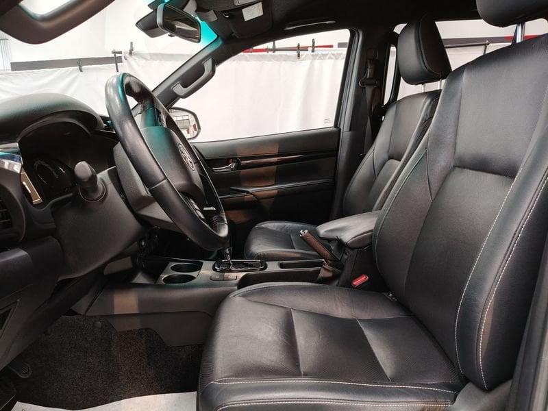 Toyota Hilux 2.4 D-4D A/T 4WD 4 porte Double Cab Executive+