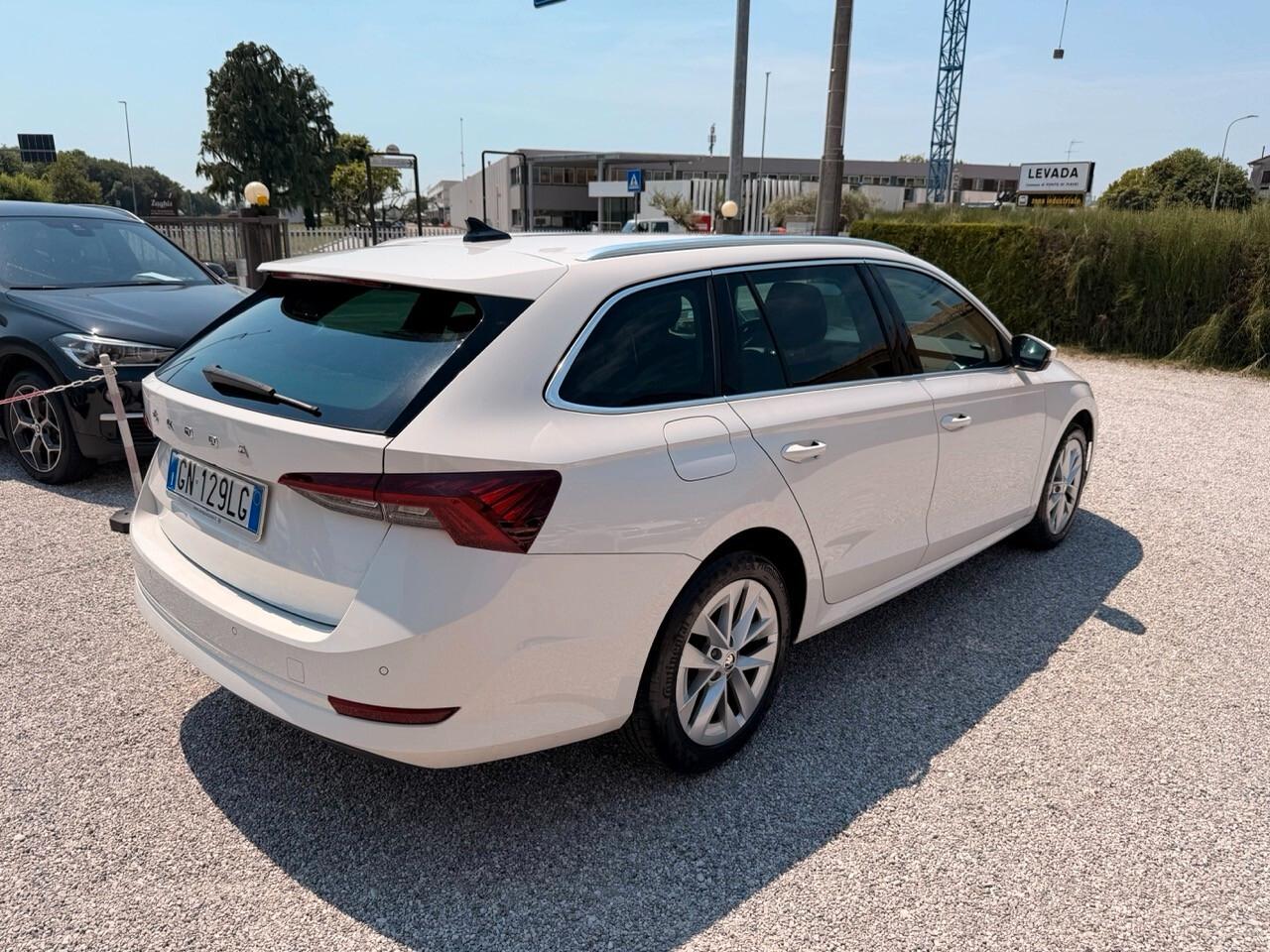 Skoda Octavia Wagon 2.0 tdi evo Style 116 cv dsg