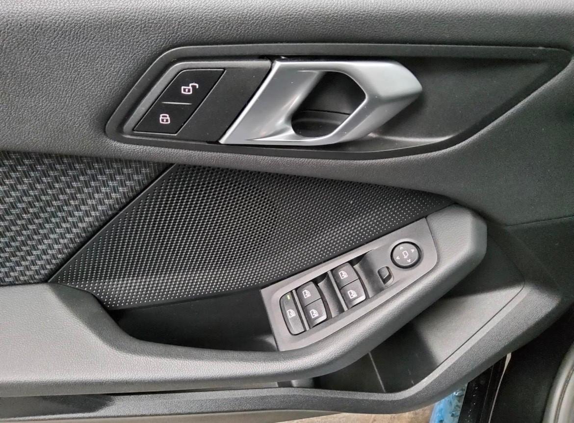 Bmw 118i 5p. C. Automatico Business Advantage,Navi