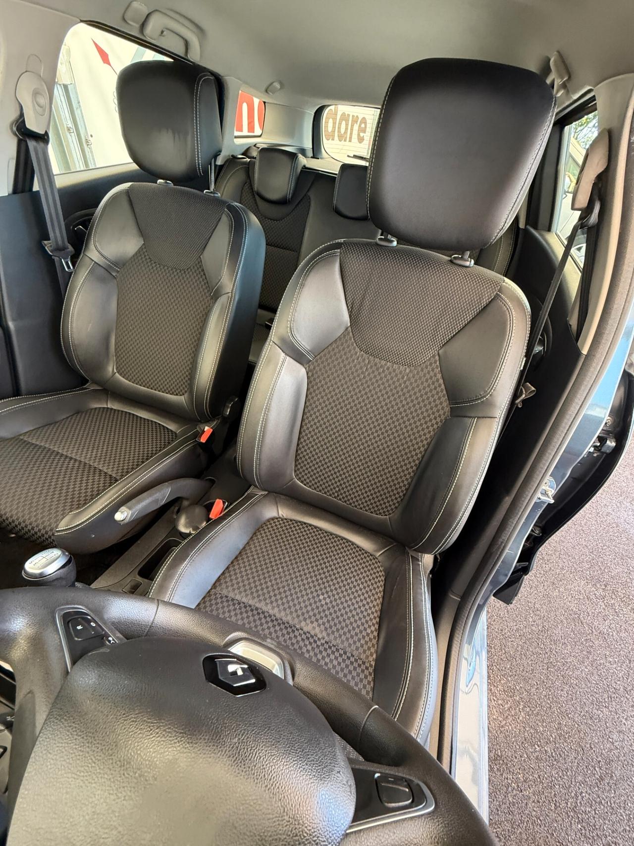 Renault Clio Sporter dCi 8V 90 CV Moschino Zen