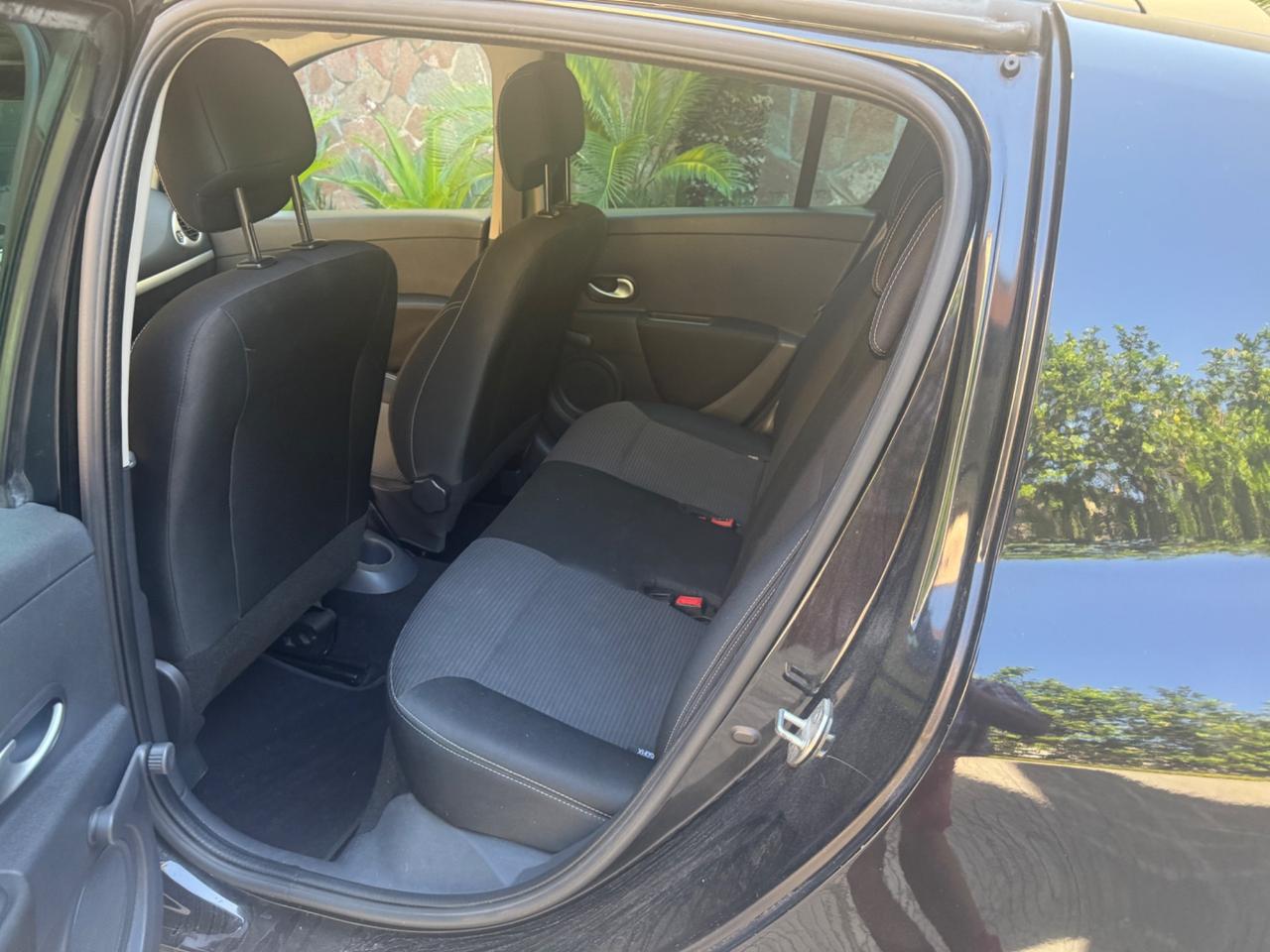 Renault Clio 1.2 16V 5 porte Luxe