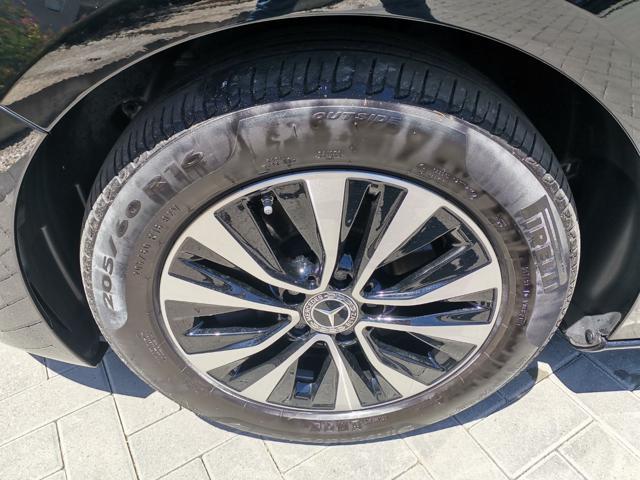MERCEDES-BENZ B 180 d Executive