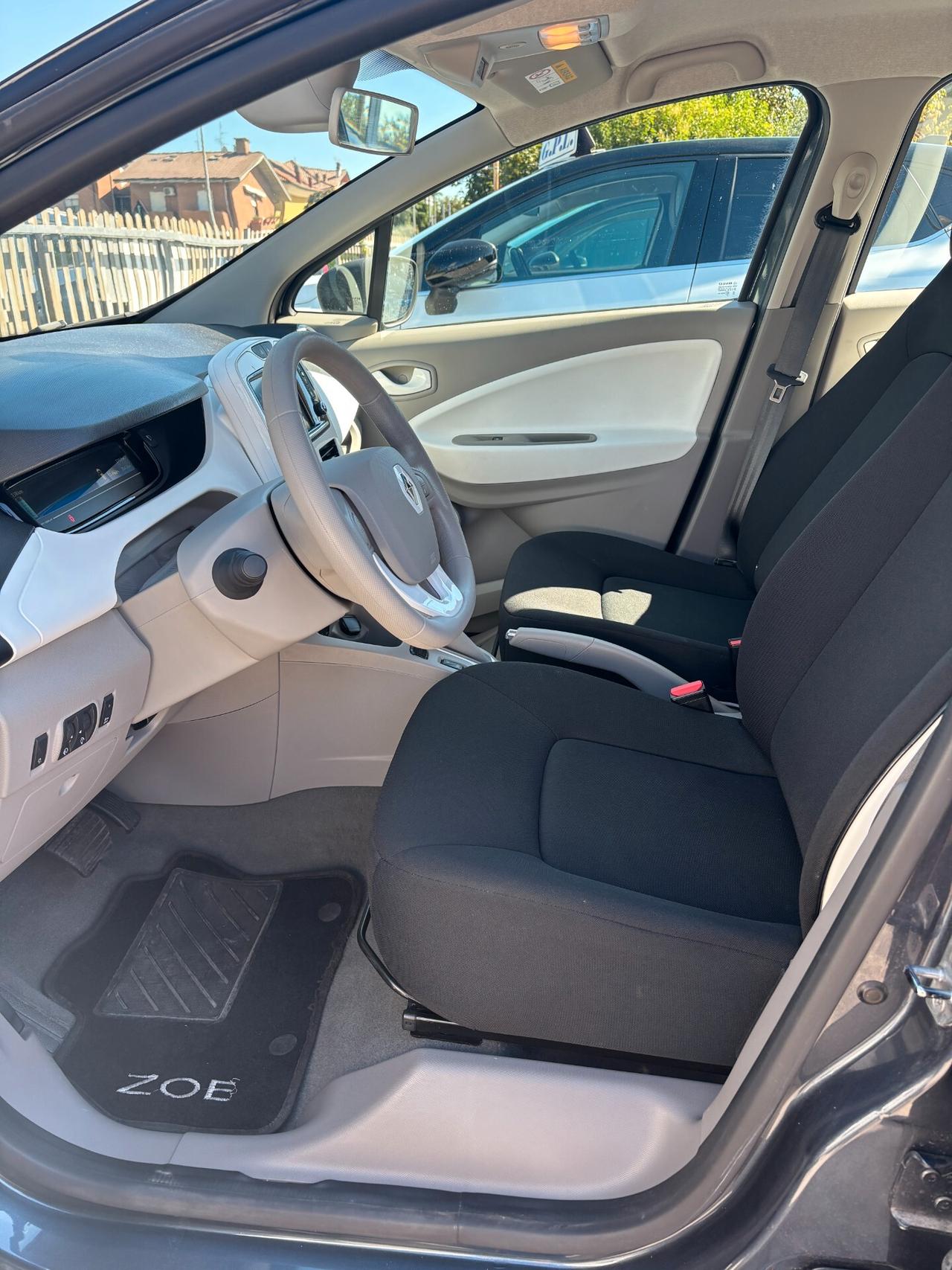 Renault ZOE Life R90 Flex NESSUN VINCOLO BATTERIE A NOLEGGIO