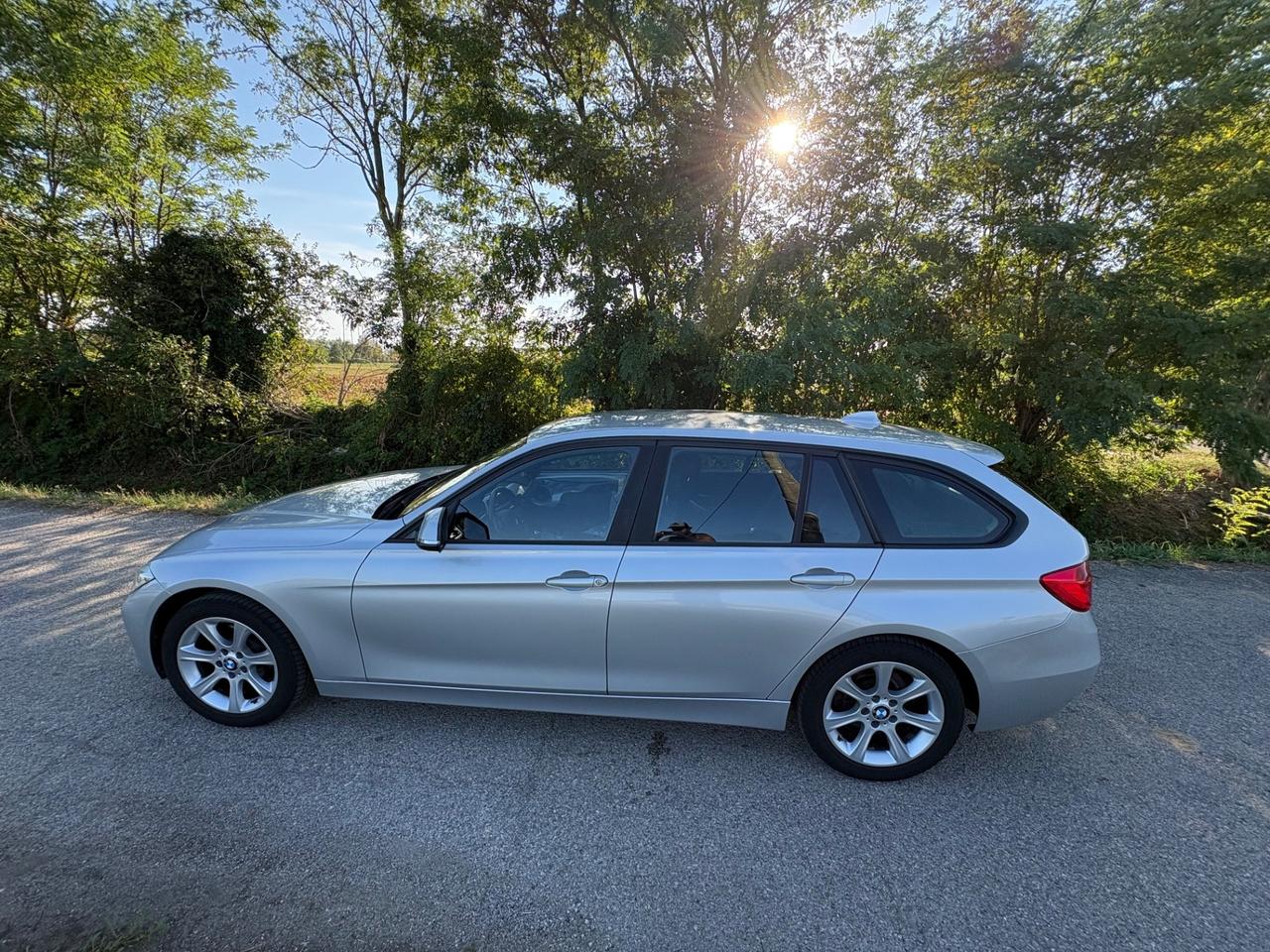 Bmw 320 320d Touring Modern