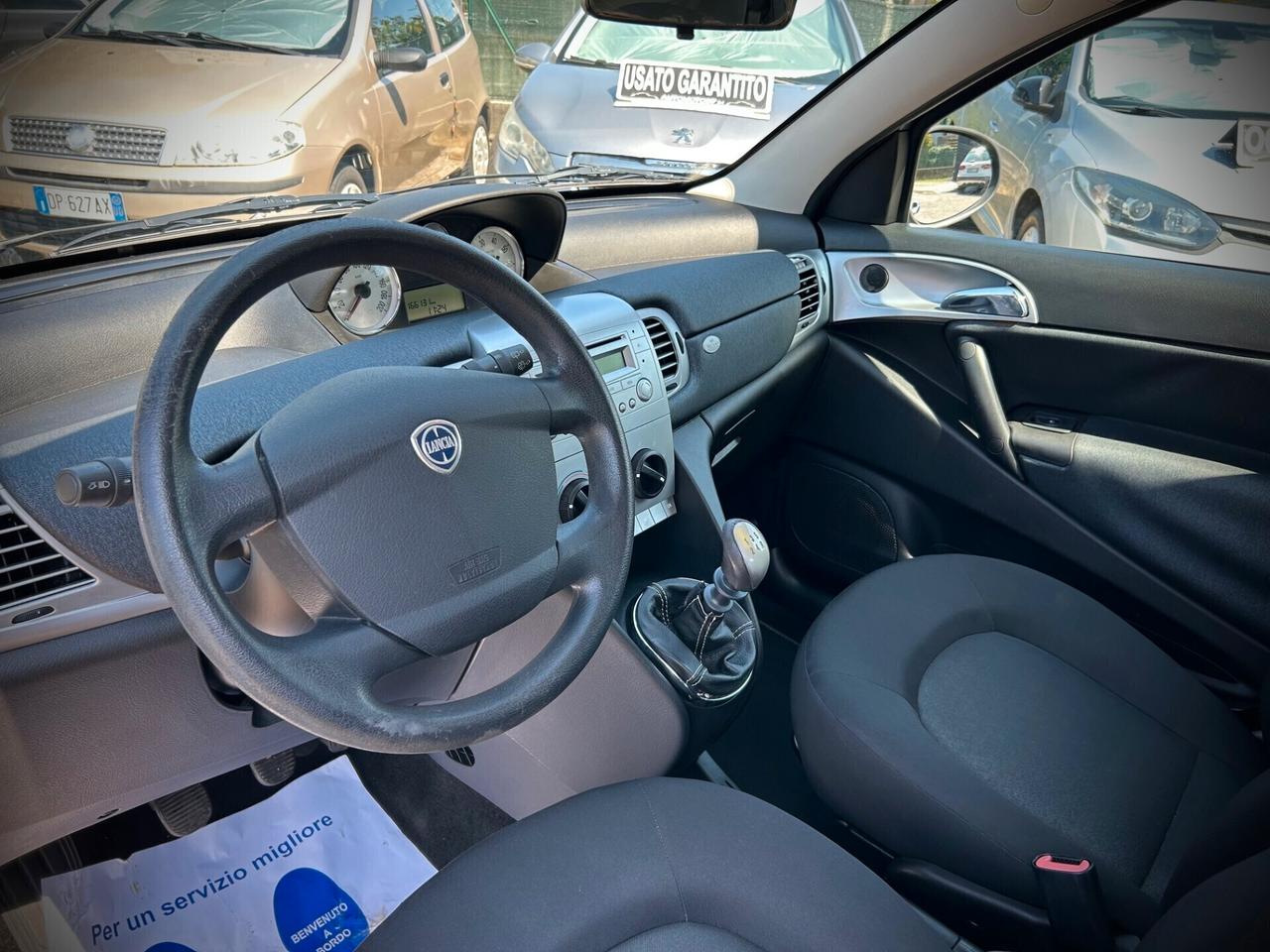 Lancia Ypsilon 1.2 69 CV UNIPROPRIETARIO-NEOPATENTATI