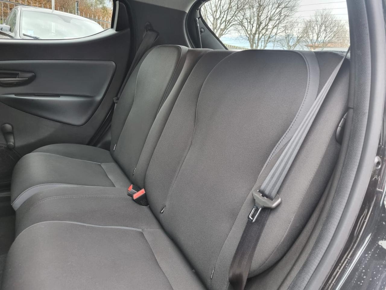 Lancia Ypsilon 1.2 69 CV 5 porte GPL Ecochic Silver