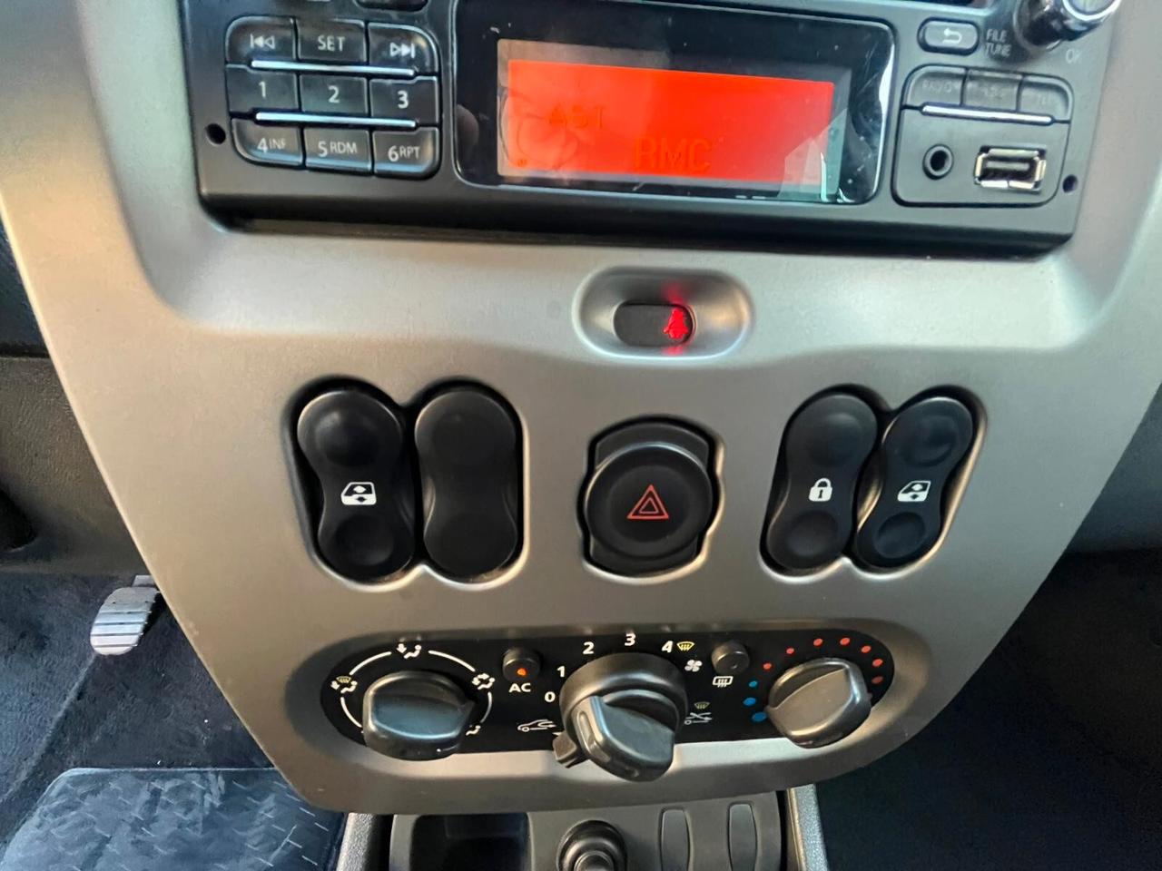 Dacia Duster 1.6 110CV 4x2 GPL Lauréate IMPIANTO RINNOVATO