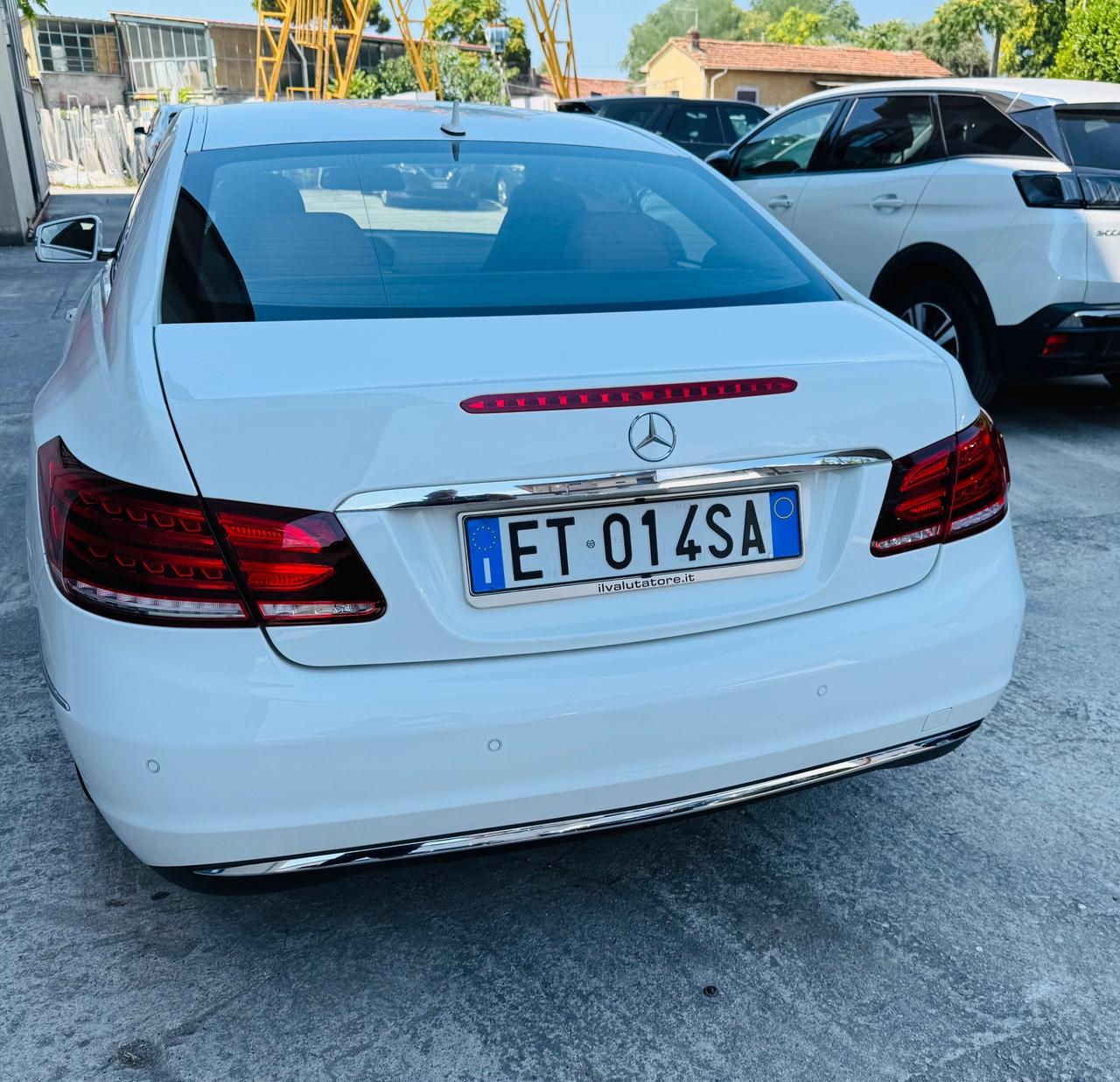 Mercedes-benz E 220 CDI Coupé Premium
