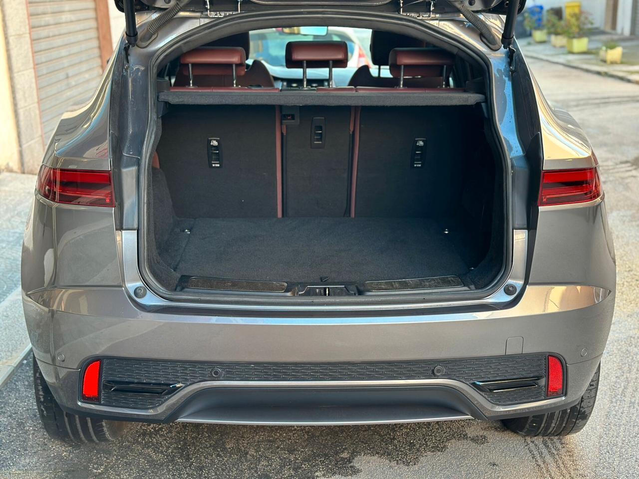 Jaguar E-Pace 2.0D 163CV AWD Auto R-Dynamic TETTO