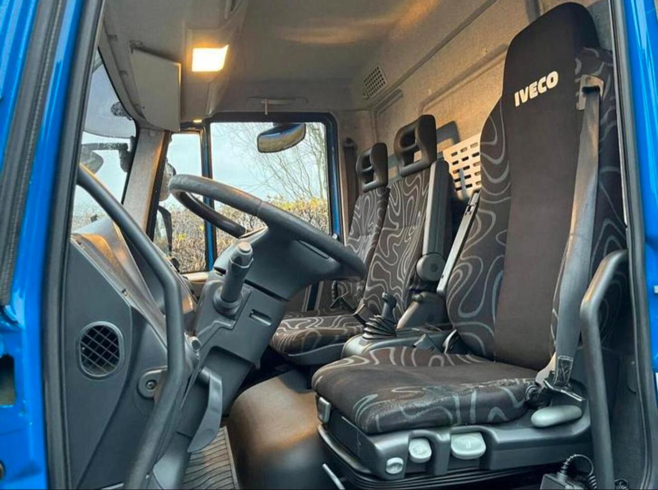 IVECO EUROCARGO 190 E28 /P CENTINA E TELONE