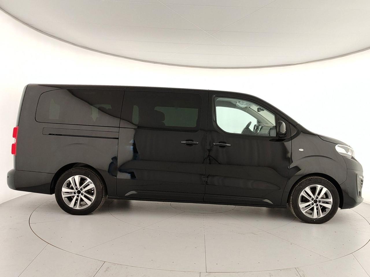 Peugeot Traveller e-Traveller motore elettrico 136 CV 75kWh Std Business Vip