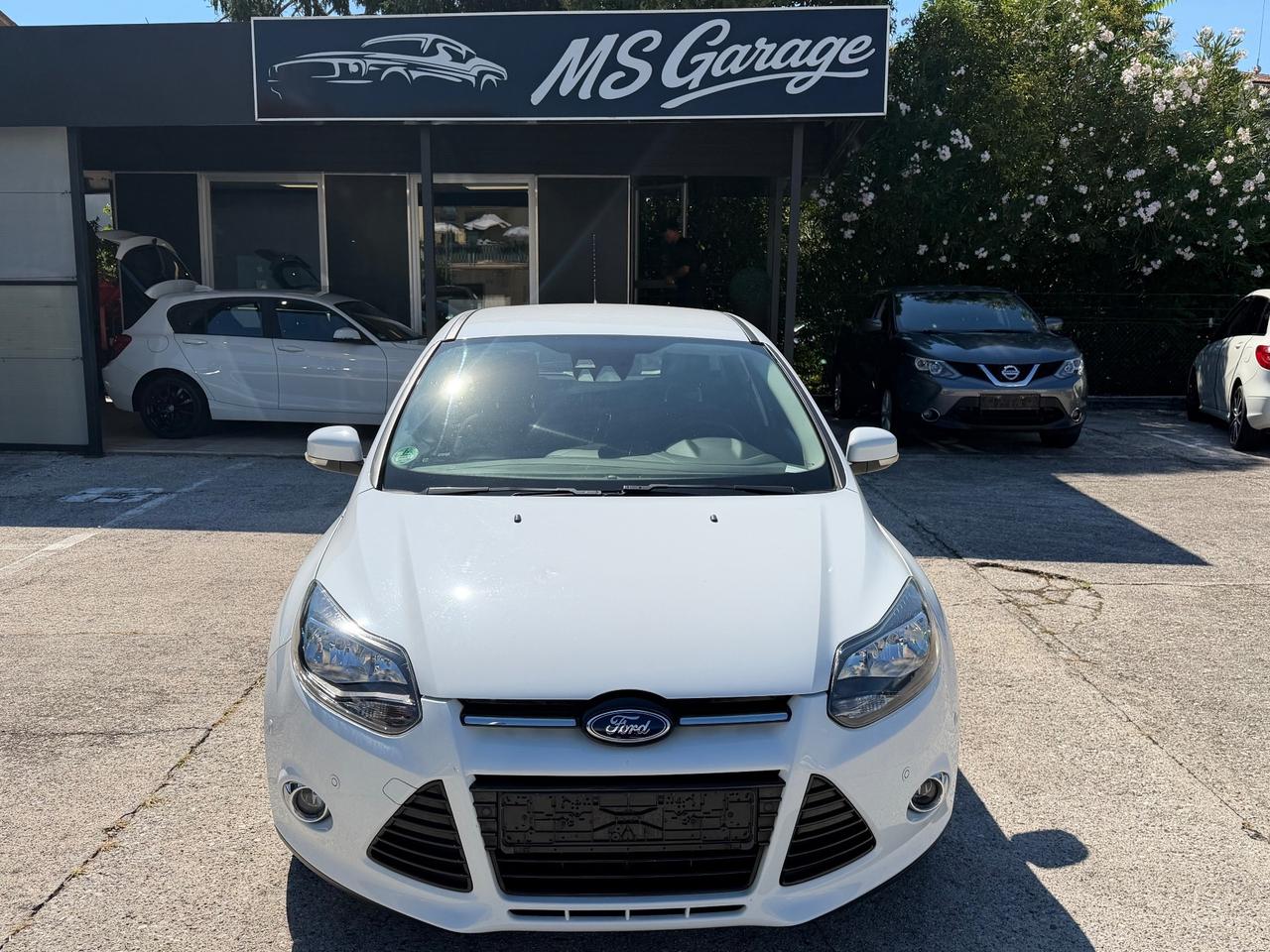 Ford Focus titanium neopatentati