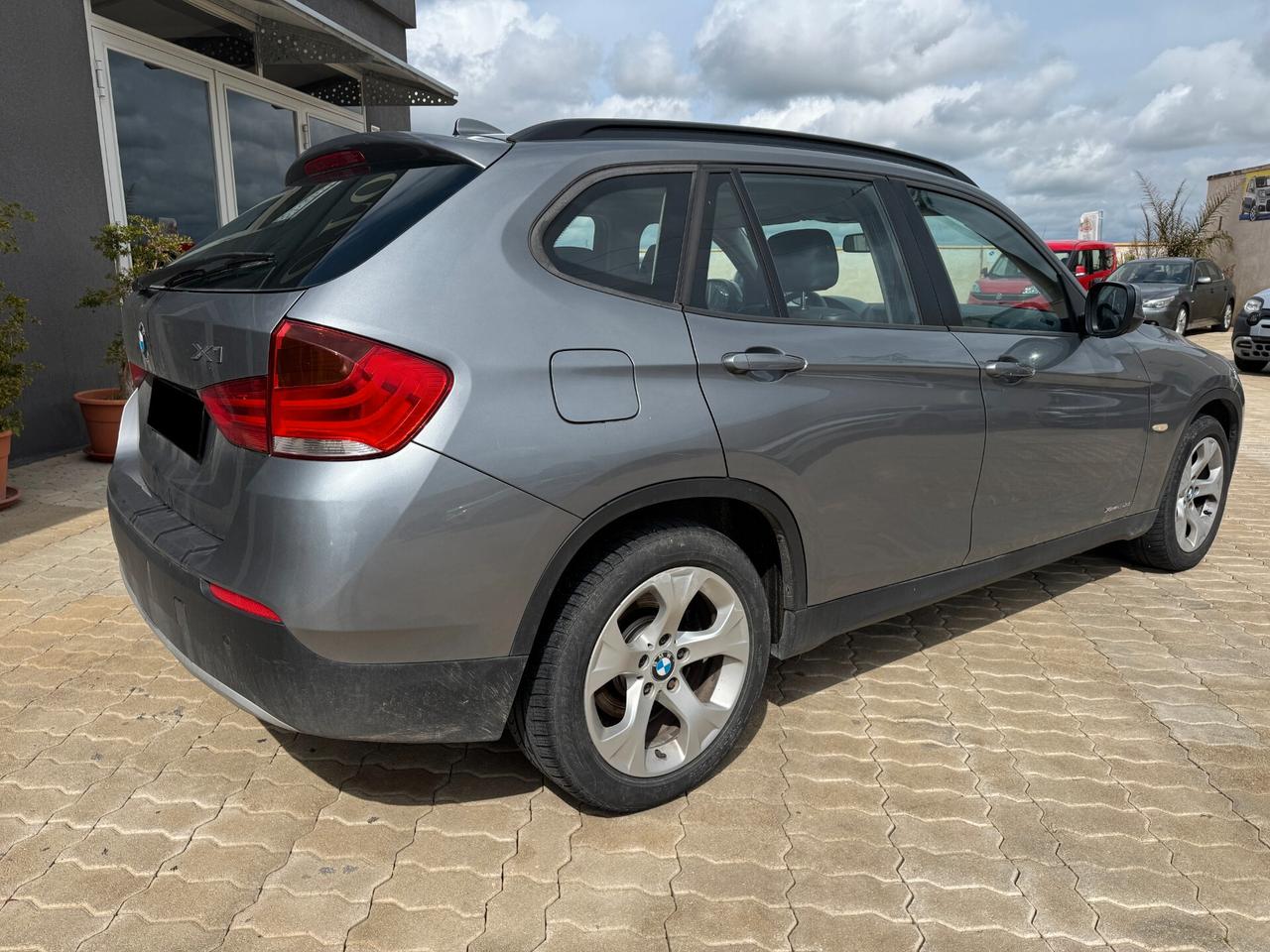 BMW X1 XDRIVE 20D FUTURA 2011