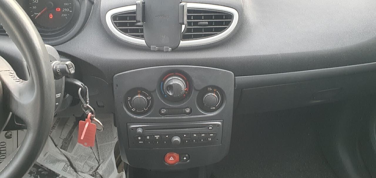 Renault Clio 1.2 16V 5 porte Yahoo!