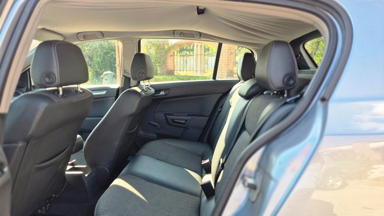 Opel Astra 1.6 BENZ ,5p /ok neopatentati/Frizione nuova