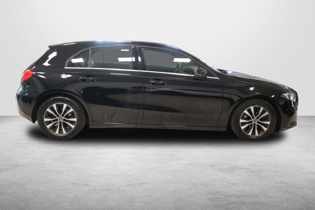 MERCEDES-BENZ A 160D 95CV BUSINESS SOLUTION 6M. ( PELLE - PARK ASSIST - TELECAMERA POST. - NAVI PREMIUM - CRUISE - NEOPATENTATI )