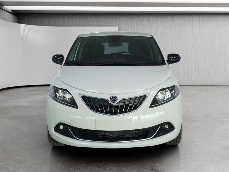 Lancia Ypsilon 1.0 firefly hybrid Gold s&s 70cv