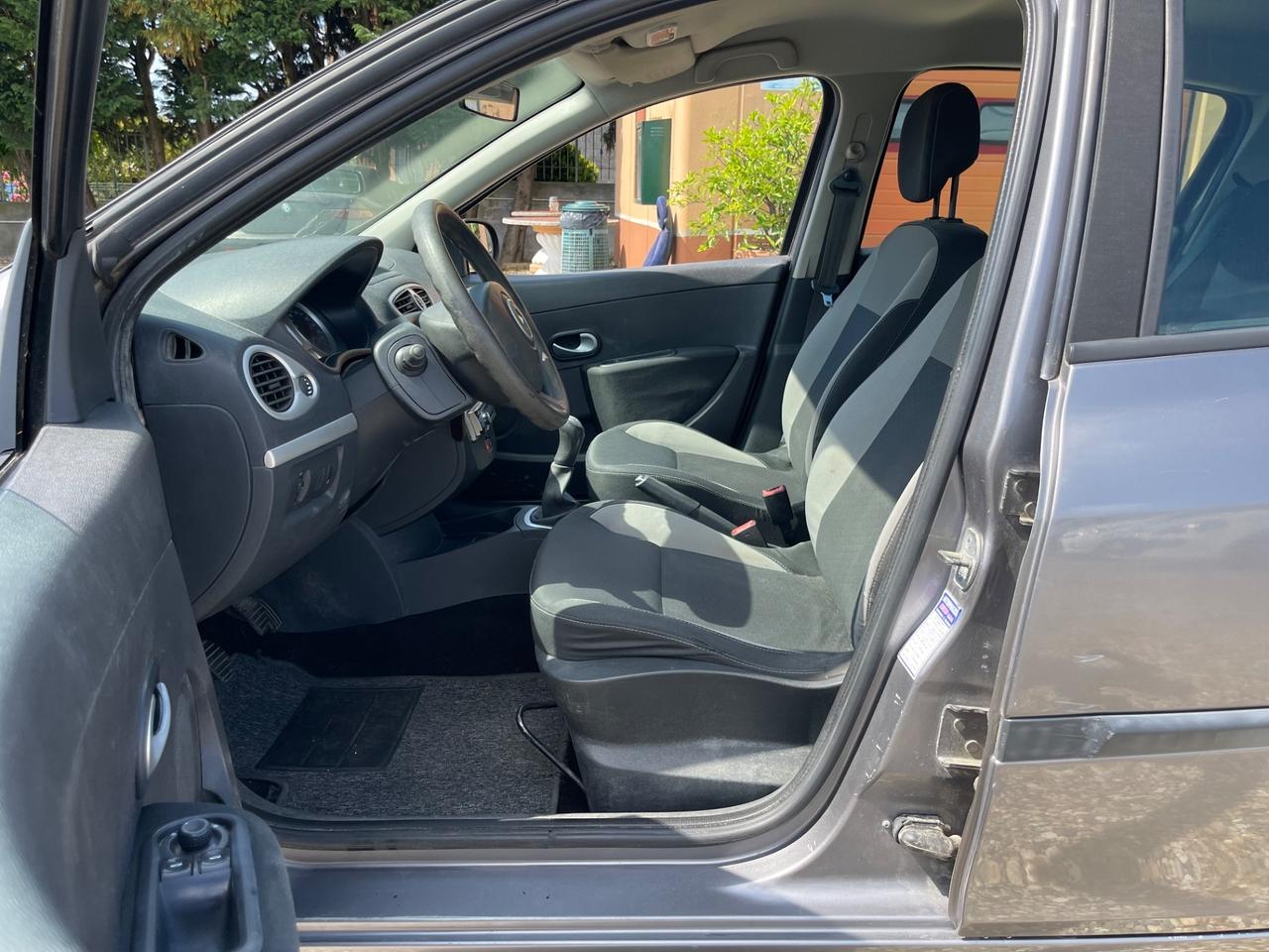 Renault Clio 1.2 16V 5 porte Confort
