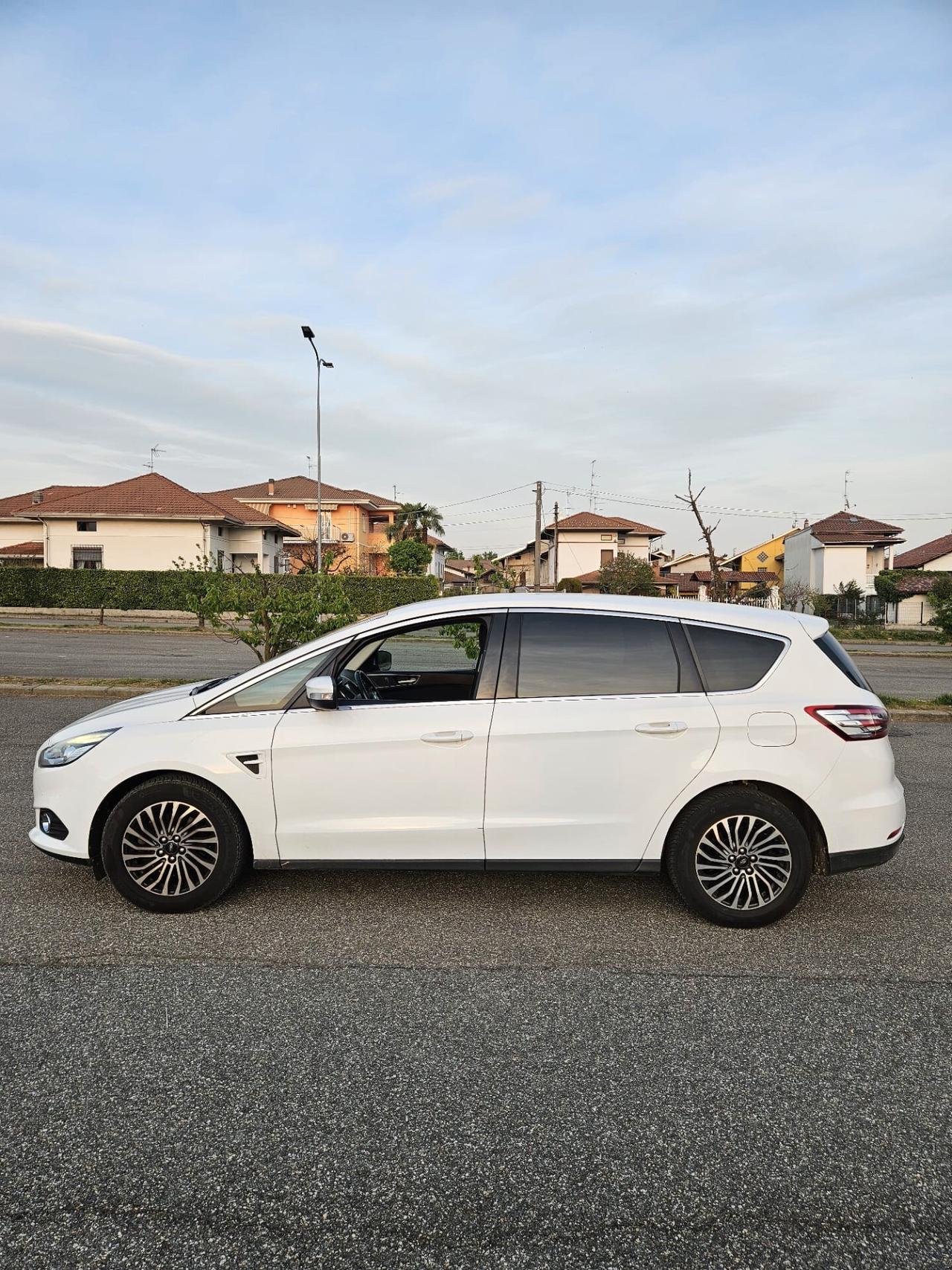 Ford S-Max 2 VIGNALE