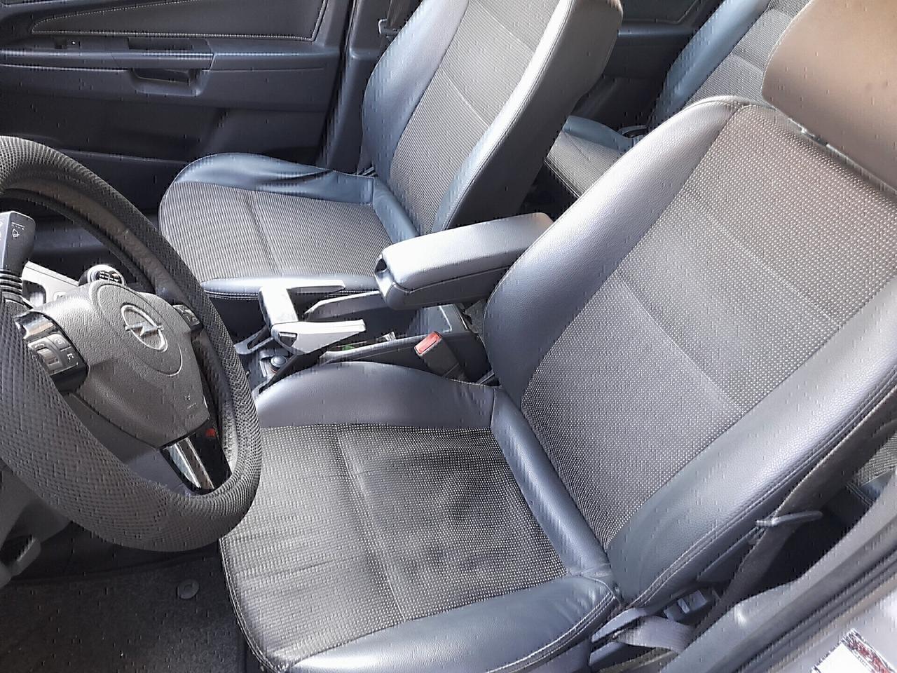 Opel Zafira 1.6 16V ecoM 94CV Cosmo